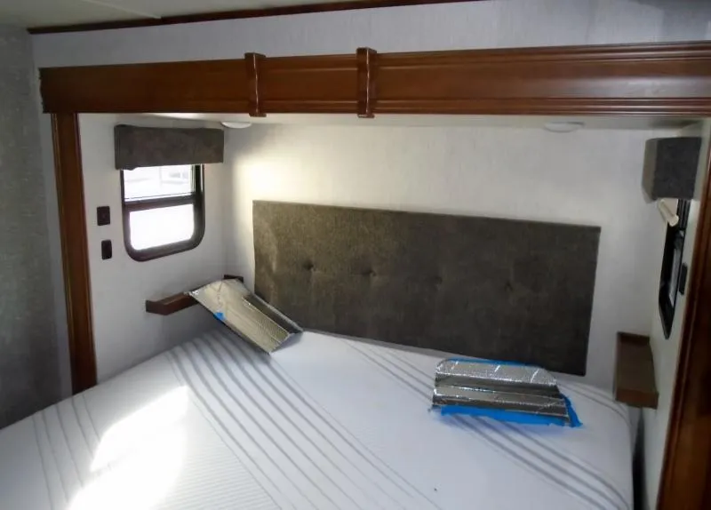 used Travel Trailers Heartland RV Bighorn Traveler for sale, in Decatur, IN Thumbnail 22