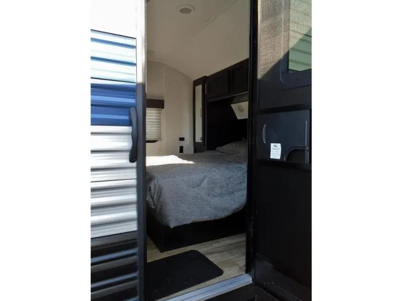 used Travel Trailers Forest River Cherokee for sale, in Decatur, IN Thumbnail 34