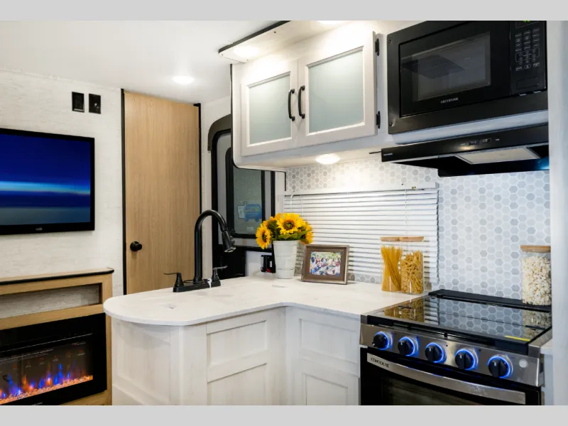 new Travel Trailers Gulf Stream Ameri-Lite Ultra Lite for sale, in Decatur, IN Thumbnail 3