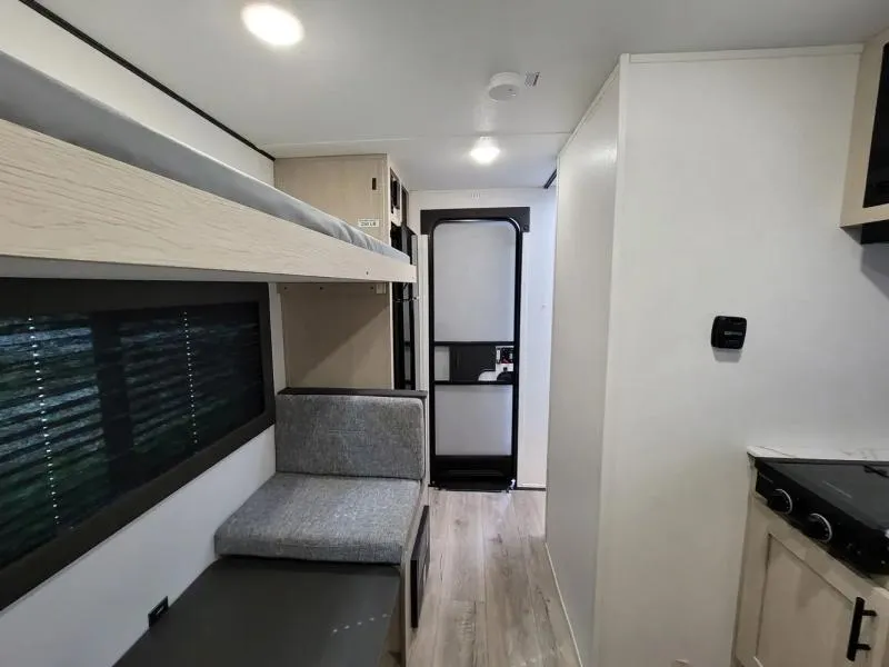 used Travel Trailers Shasta Compact for sale, in Decatur, IN Thumbnail 11