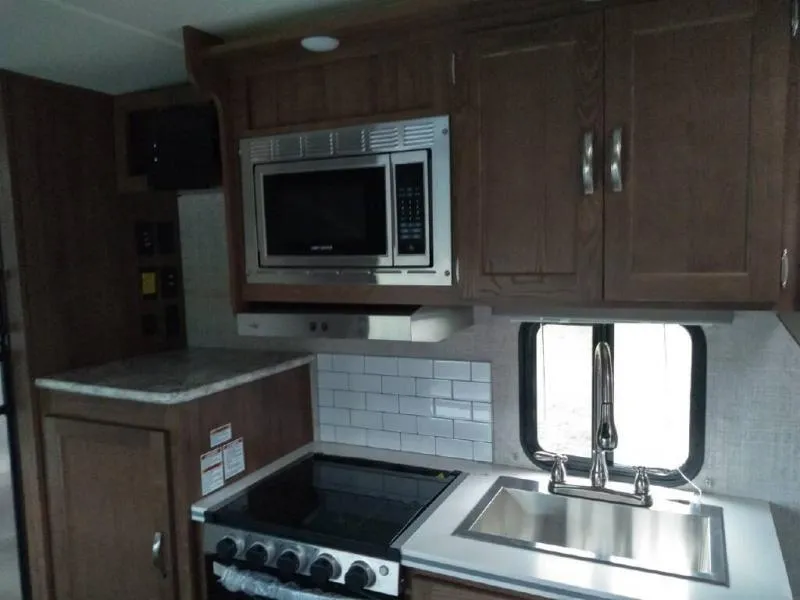 used Travel Trailers Gulf Stream Vista Cruiser for sale, in Decatur, IN Thumbnail 5