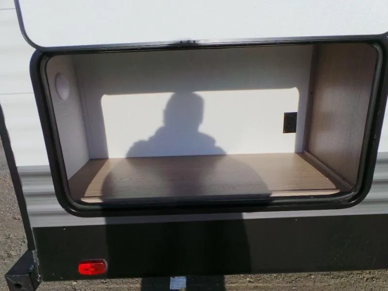 used Travel Trailers Gulf Stream Conquest Supreme Series for sale, in Decatur, IN Thumbnail 11
