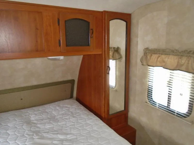 used Travel Trailers Coachmen Freedom Express LTZ for sale, in Decatur, IN Thumbnail 20