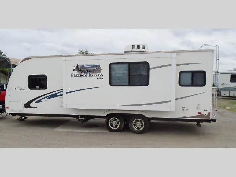 used Travel Trailers Coachmen Freedom Express LTZ for sale, in Decatur, IN Thumbnail 6
