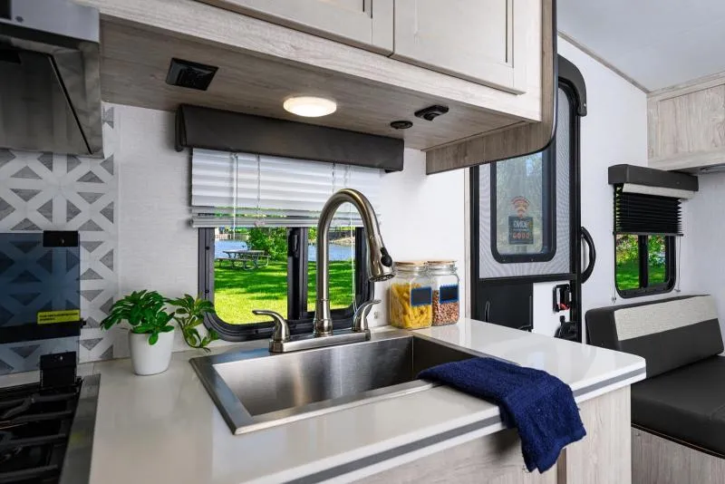 used Travel Trailers Gulf Stream Vista Cruiser for sale, in Decatur, IN Thumbnail 19