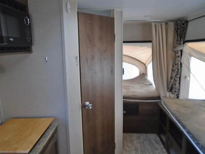 used Travel Trailers Kz Sportsmen Classic for sale, in Decatur, IN Thumbnail 9