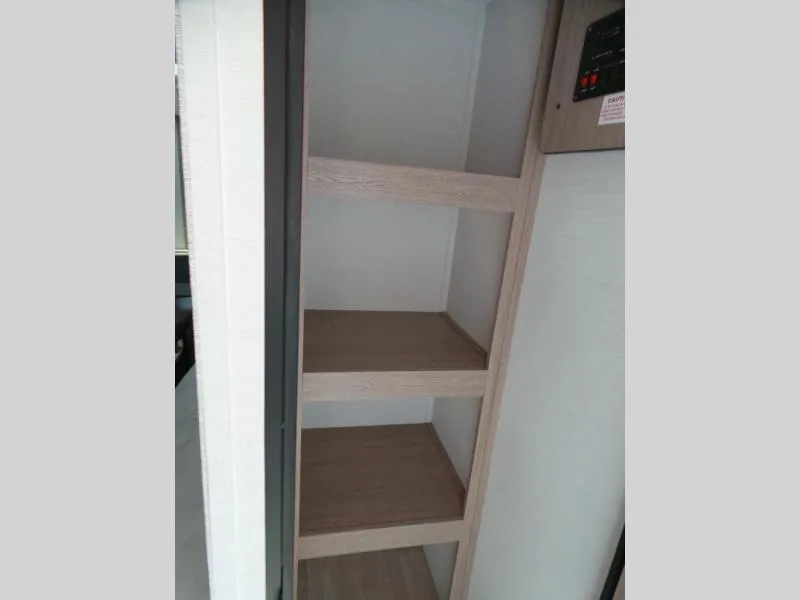 used Travel Trailers Gulf Stream Conquest Supreme Series for sale, in Decatur, IN Thumbnail 9