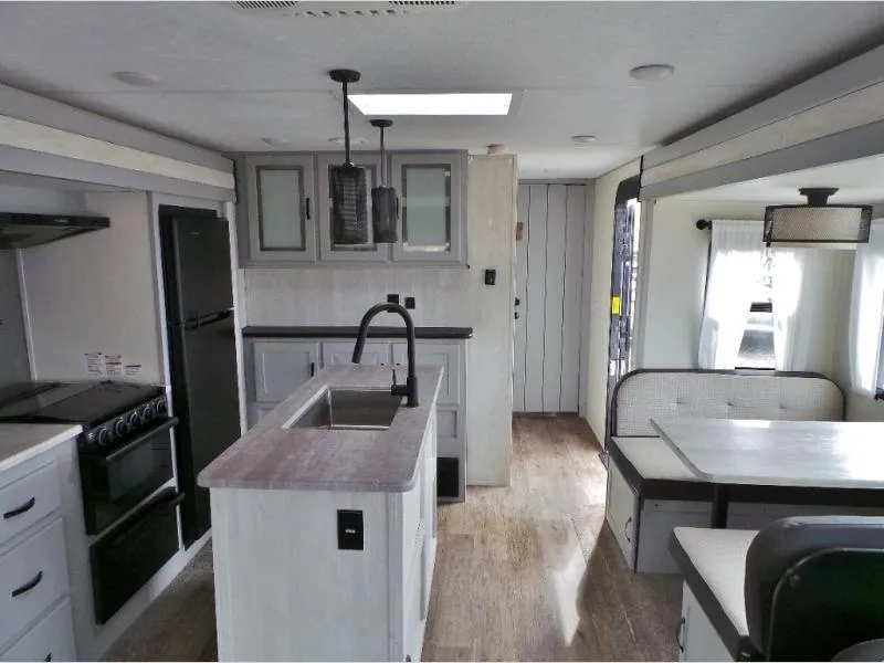 used Travel Trailers Forest River Vibe for sale, in Decatur, IN Thumbnail 11