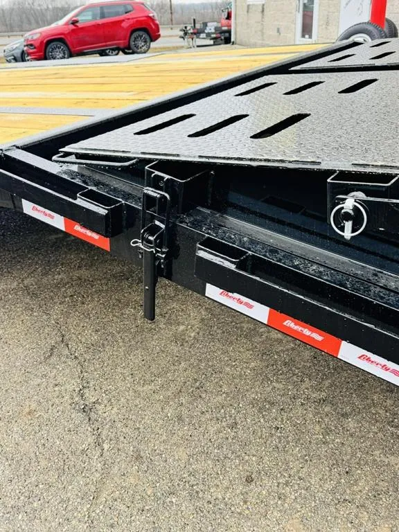 new Equipment / Flatbed Trailers Liberty  for sale, in Circleville, OH Thumbnail 8
