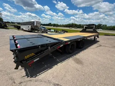2027 Big Tex Trailers 22GN 102" x 20' + 5' Mega Ramps 23,900 GVW (491380)