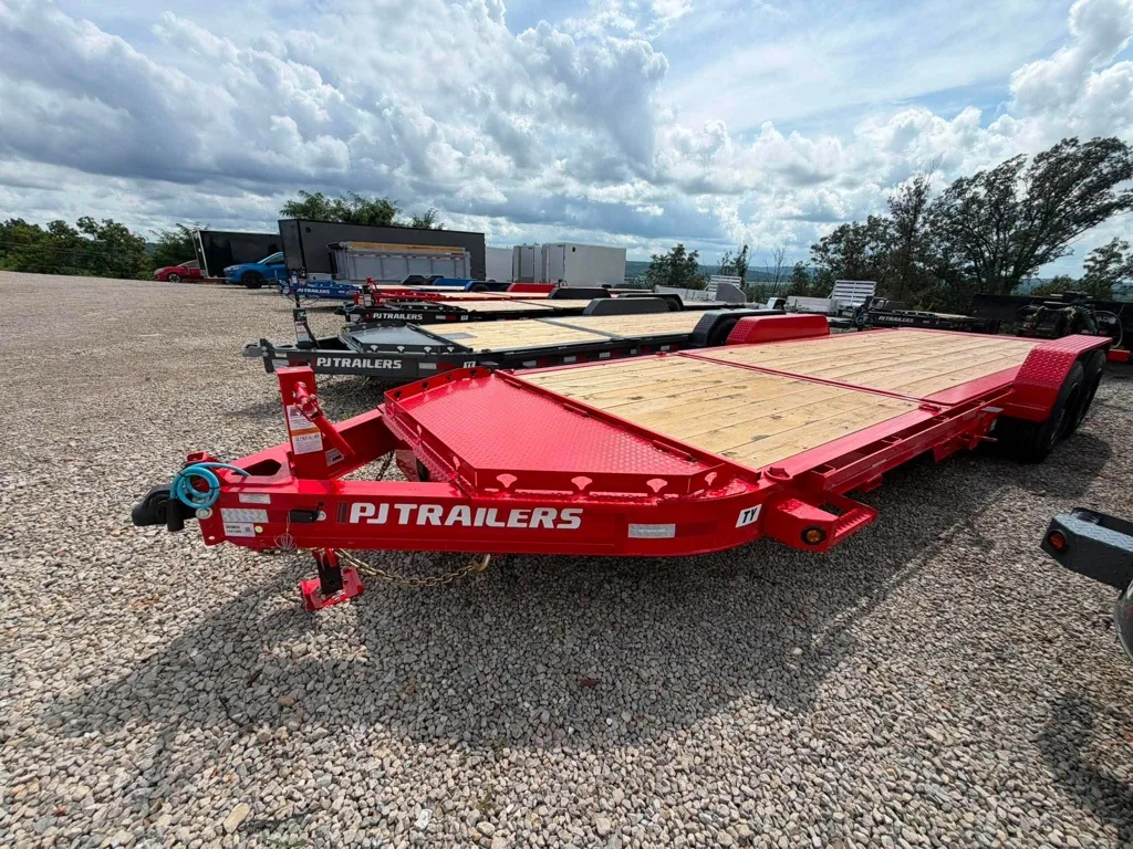 2027 PJ Trailers TY 83