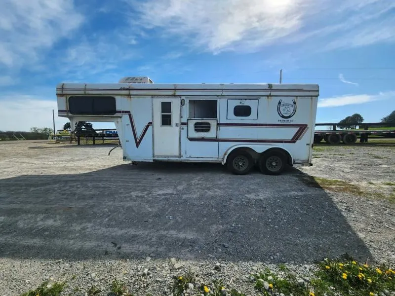 used Horse Trailers Sundowner Trailers  for sale, in Circleville, OH Thumbnail 5