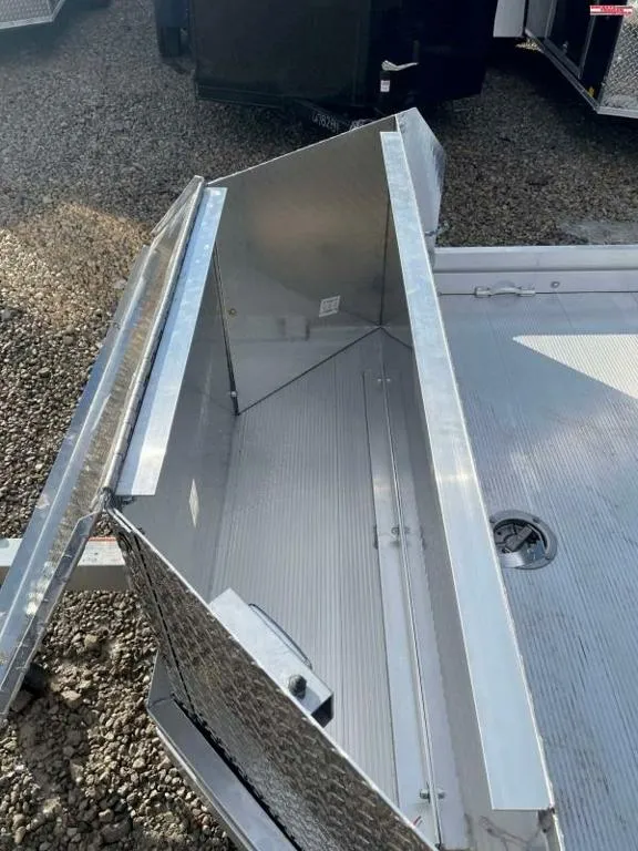 new Utility Trailers Aluma  for sale, in Circleville, OH Thumbnail 9