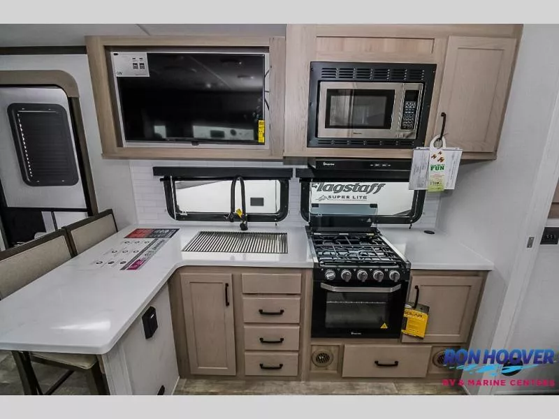 new Travel Trailers Forest River Flagstaff Classic for sale, in Houston, TX Thumbnail 21