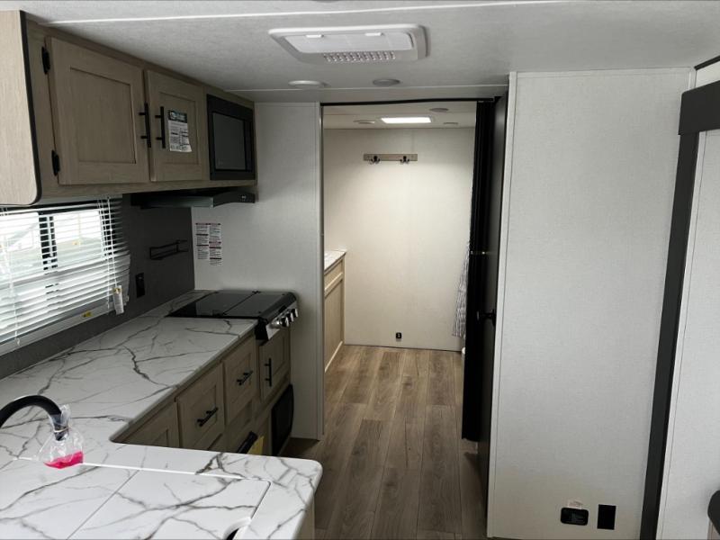 new Travel Trailers Coachmen Northern Spirit Ultra Lite for sale, in Houston, TX Thumbnail 11