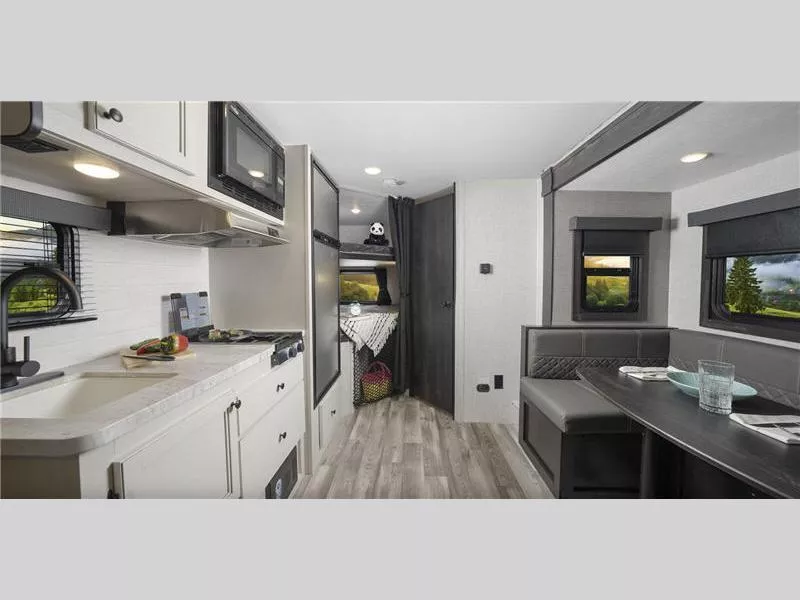 used Travel Trailers Highland Ridge RV Range Lite Air for sale, in Houston, TX Thumbnail 9