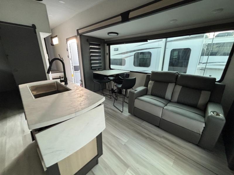 new Fifth Wheel Trailers Forest River Wildcat for sale, in Houston, TX Thumbnail 13