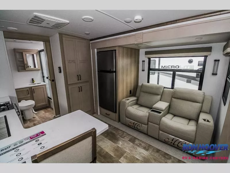 new Travel Trailers Forest River Flagstaff Classic for sale, in Houston, TX Thumbnail 9