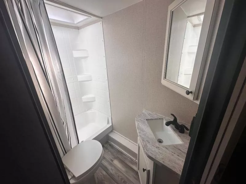 used Travel Trailers Highland Ridge RV Range Lite Air for sale, in Houston, TX Thumbnail 7