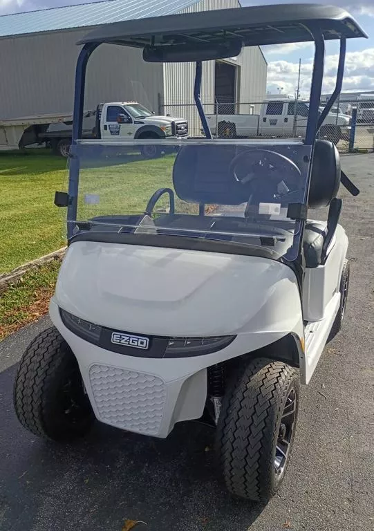 2026 E-Z-GO RXV 2 Freedom Elite Lithium