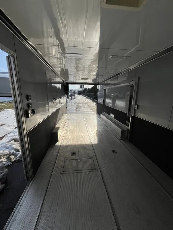 used Cargo (Enclosed) Trailers InTech  for sale, in Warsaw, IN Thumbnail 13