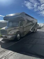 used Other Trailers Freightliner  for sale, in Warsaw, IN Thumbnail 2