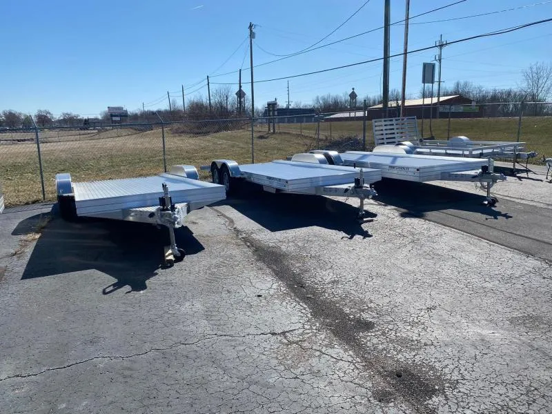 2023 Featherlite Trailers 20' x 8.5' 3110 Car Hauler