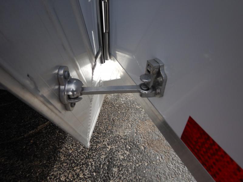 new Horse Trailers Featherlite  for sale, in Mchenry, IL Thumbnail 6