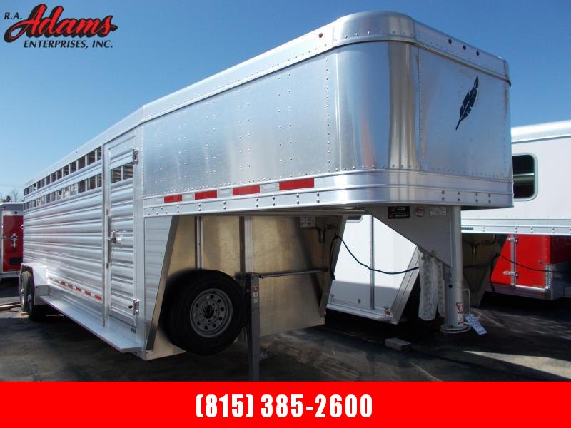 2020 Featherlite FL8127-24 Livestock Trailer 2020 Featherlite FL8127-24 Livestock Trailer