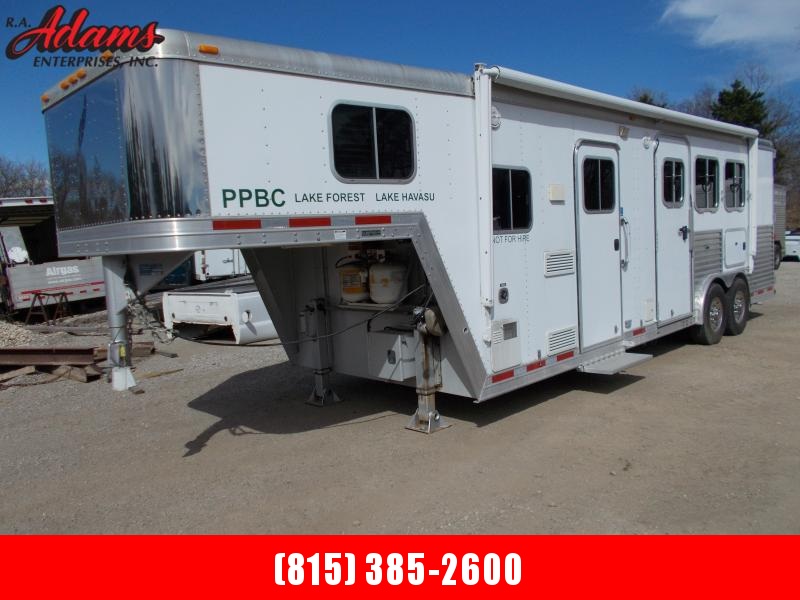 2004 Featherlite FL8581-3H 3-Horse Trailer 2004 Featherlite FL8581-3H 3-Horse Trailer