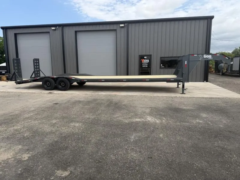 2026 Lion 102" X 32' Drive Over Gooseneck 16K
