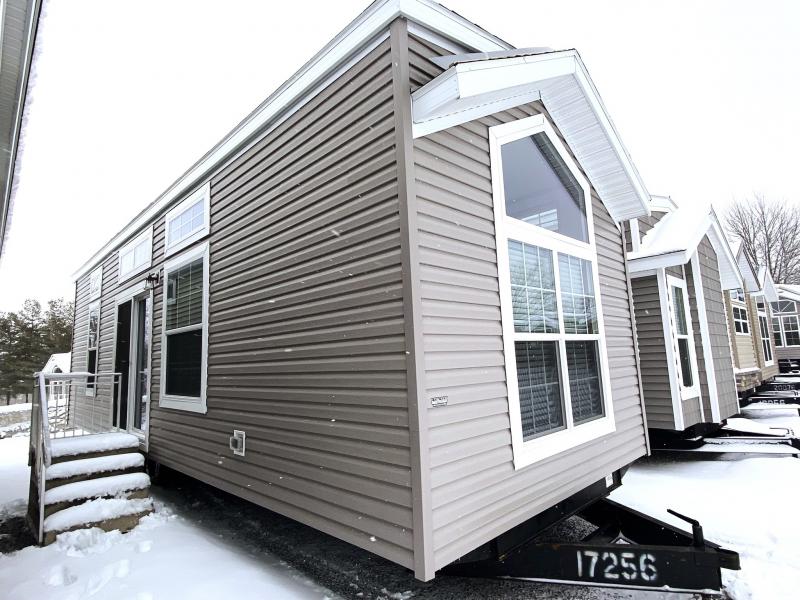2023 Fairmont Homes Cavco 150 - 190002 RV Park Model 2023 Fairmont Homes Cavco 150 - 190002 RV Park Model