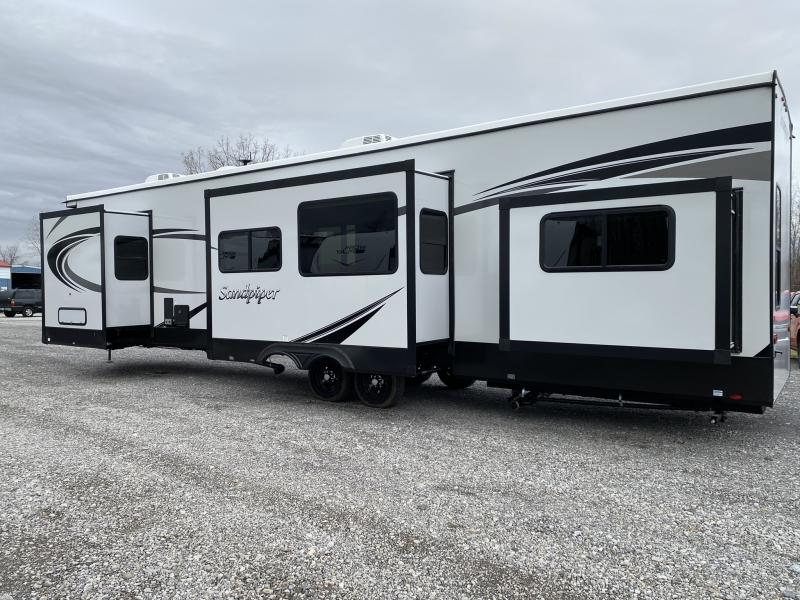 2023 Forest River Sandpiper 400BH Destination