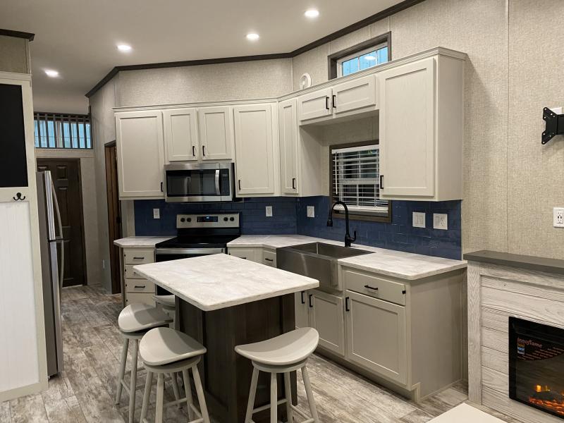 new Park Models Fairmont Homes Cavco for sale, in Palm Bay, FL Thumbnail 7