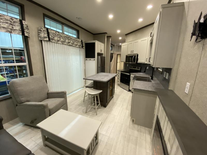 2023 Fairmont Homes Cavco 150 190009 RV Park Model Suncoast RV