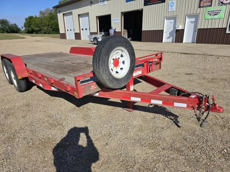 PJ Trailers 18' EQUIPMENT TRAILER 