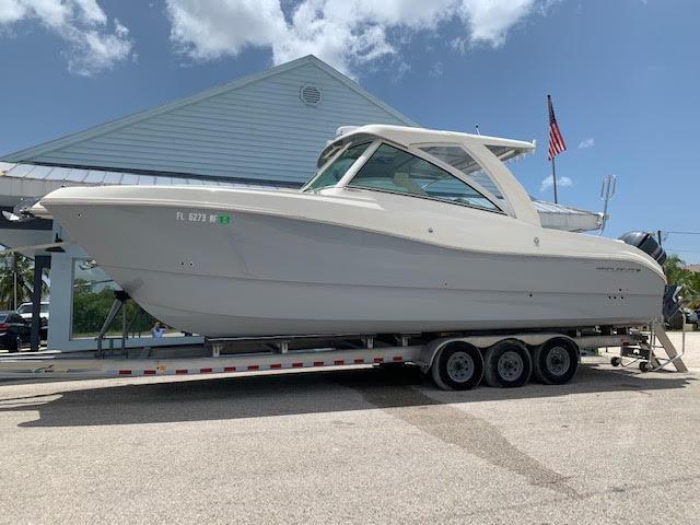 2016 World Cat 325DC Dual Console 2016 World Cat 325DC Dual Console