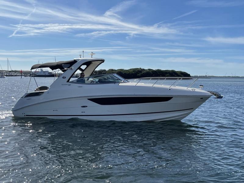 2015 Sea Ray 310 Sundancer Cruiser (Power) 2015 Sea Ray 310 Sundancer Cruiser (Power)