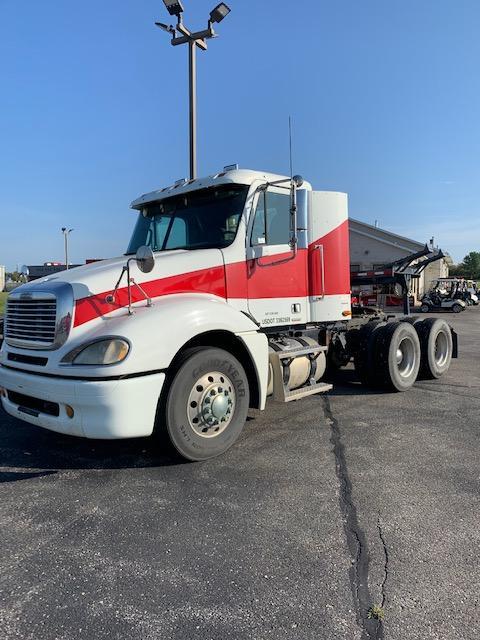 2002 Freightliner M-11 Highway 2002 Freightliner M-11 Highway