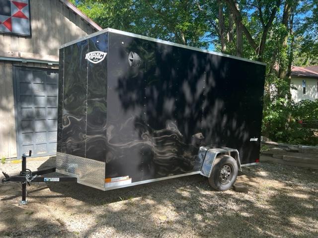 ENCLOSED CARGO TRAILER QUAKE 6" X 12' +12" HT ENCLOSED CARGO TRAILER QUAKE 6" X 12' +12" HT