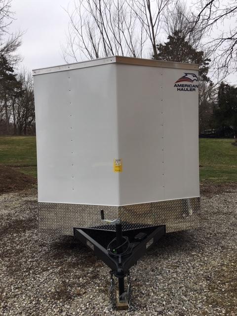 ENCLOSED CARGO TRAILER 7'X 16' + 6" WHITE - RAMP DOOR ENCLOSED CARGO TRAILER 7'X 16' + 6" WHITE - RAMP DOOR