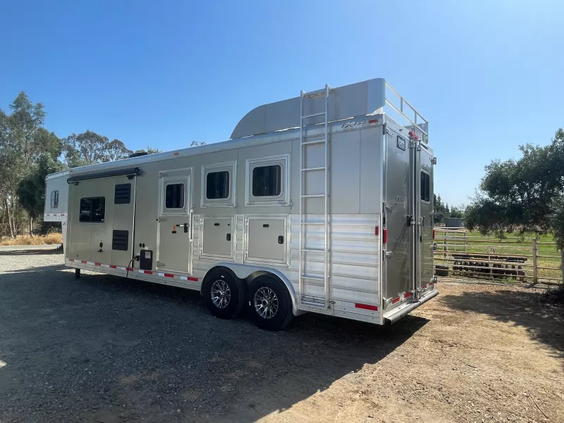 2016 Exiss Sierra 3Horse LQ
