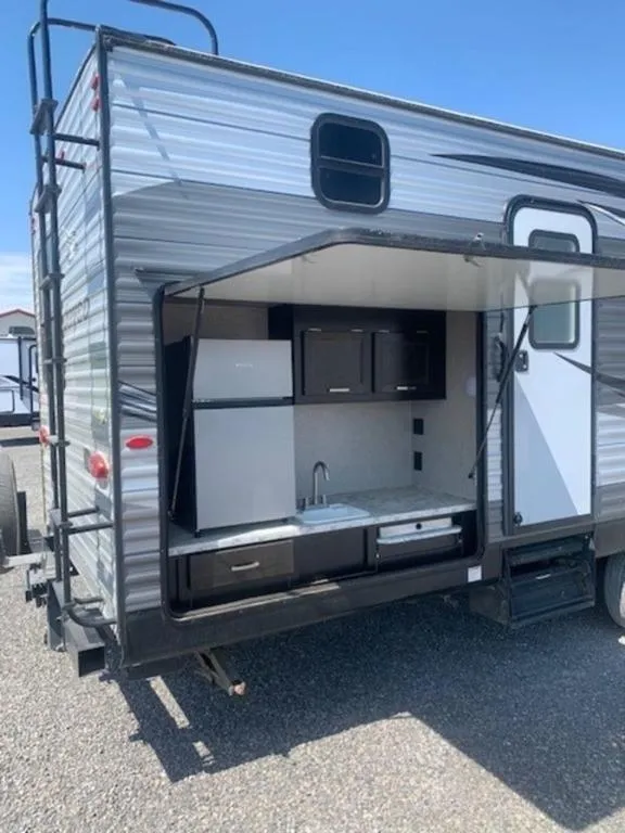 Trailer Image