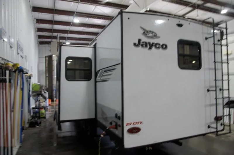 Trailer Image