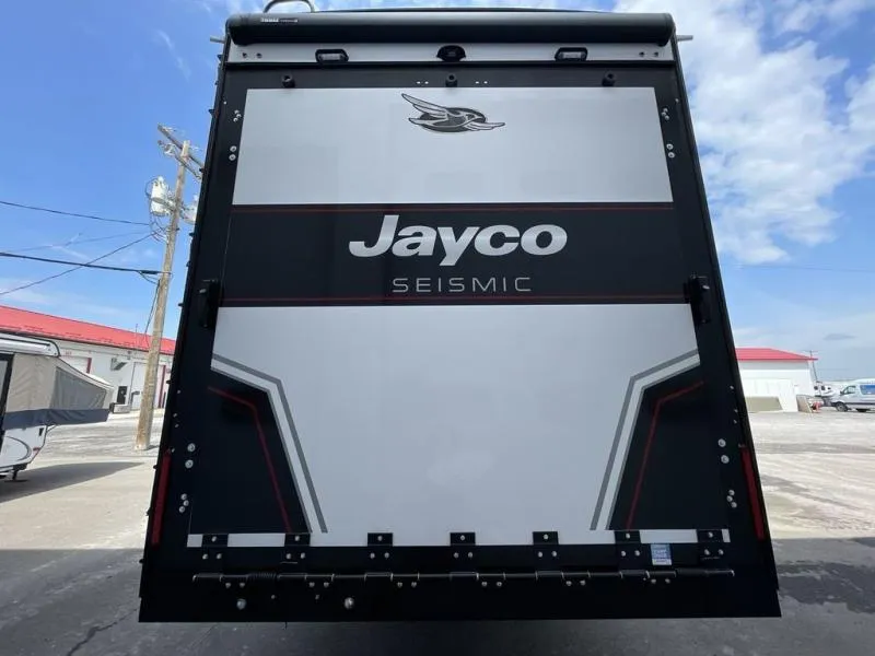 Trailer Image