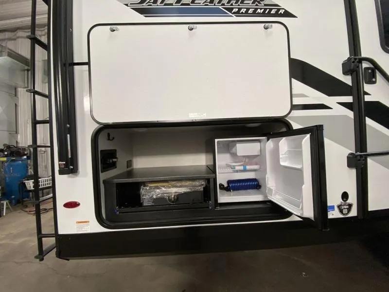 Trailer Image