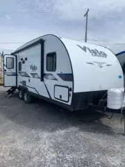2022 Gulf Stream Vista Cruiser 23TWS