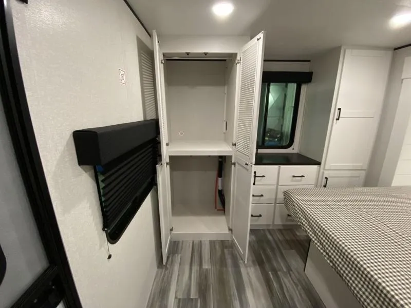 new Travel Trailers Jayco  for sale, in Edmonton, AB Thumbnail 26