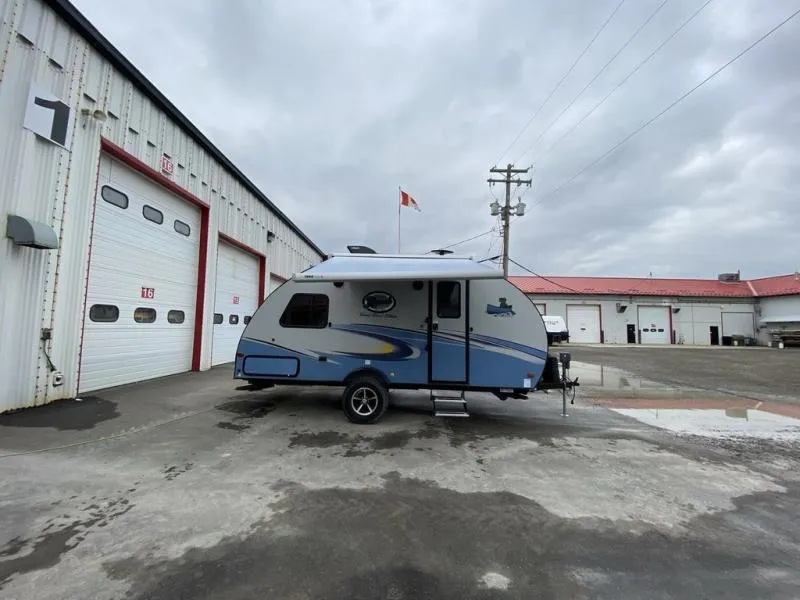 2018 Forest River r-pod 176