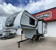2025 ARCTIC FOX TRUCK CAMPER 992